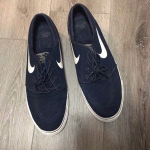 MENS Nike Stan Janoski Skateboarding Shoes…